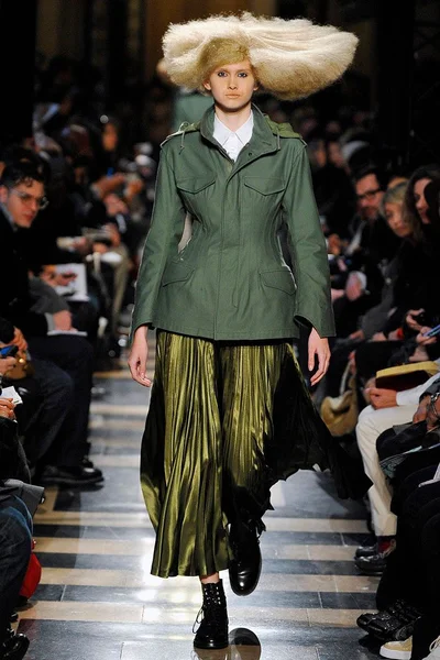 Look 7